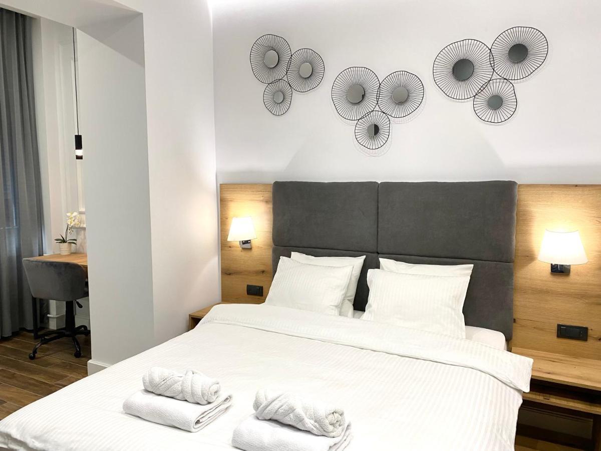Moni Downtown Luxury Apartments Belgrado Exterior foto